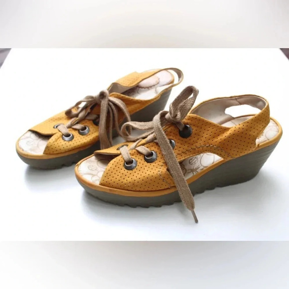 Fly London laced up wedge sandals - Picture 4 of 14